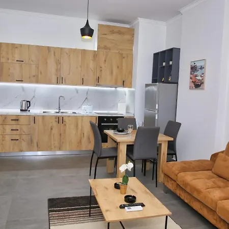 Appartement Luxury Square 21 *